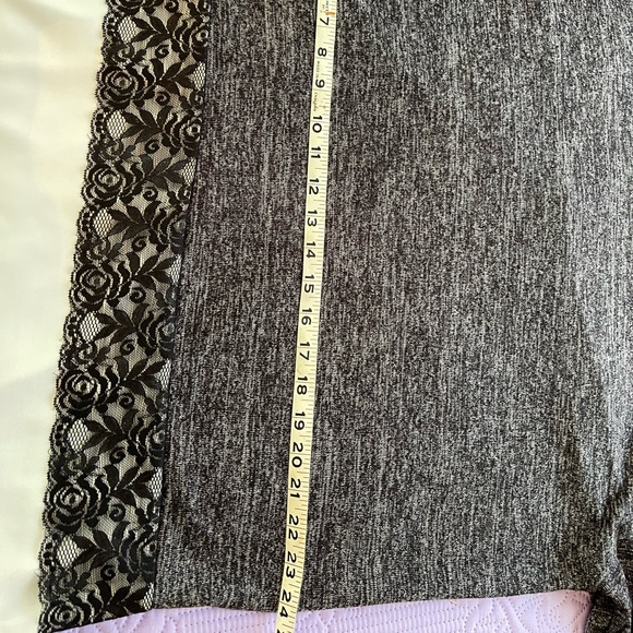 Black soft sweater top with lace. - Picture 10 of 12